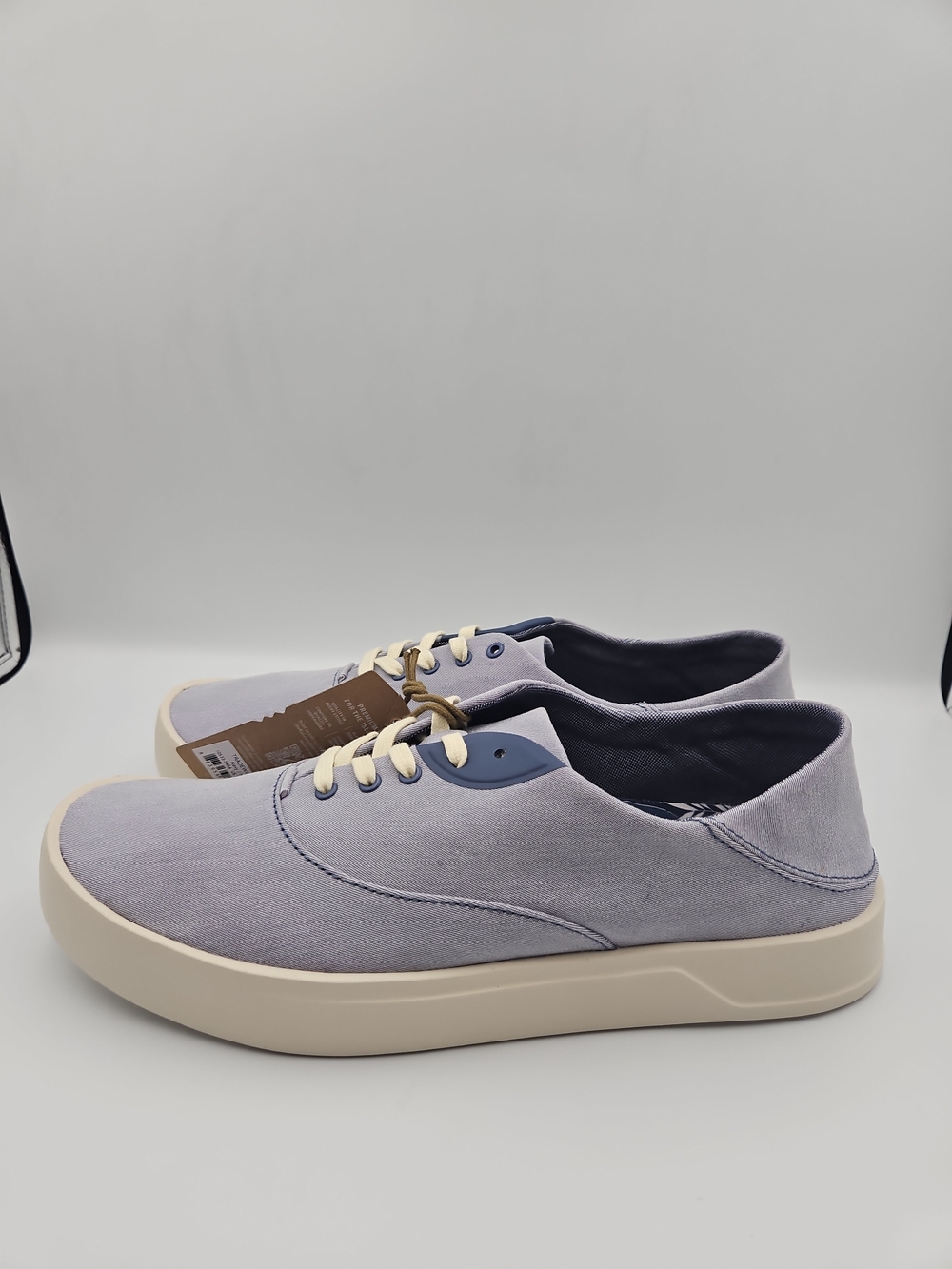 OluKai Men's Low-Top Sneakers in Light Navy and Cream